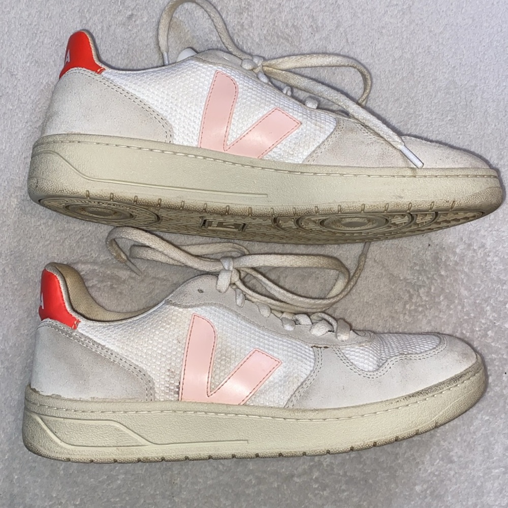 Veja V-10 suede & mesh sneakers with pink V and orange Veja Sz 9